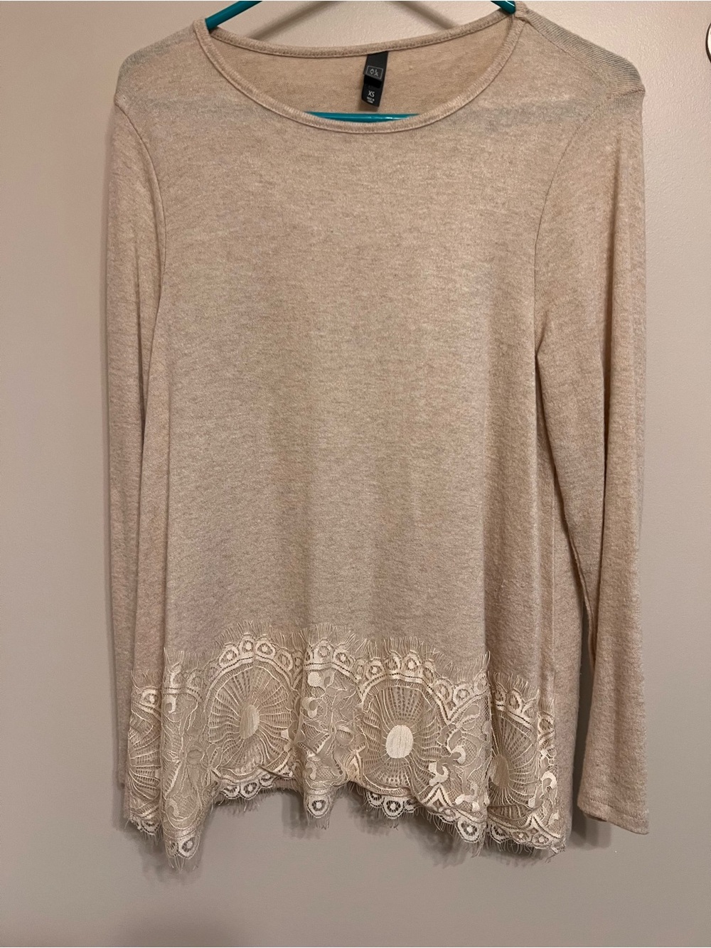 Beautiful Lace-Hem Long Sleeve Top